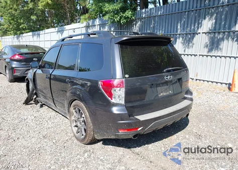 2013 Subaru Forester 2.5X Premium из США, поврежденный, VIN JF2SHADC5DH446360